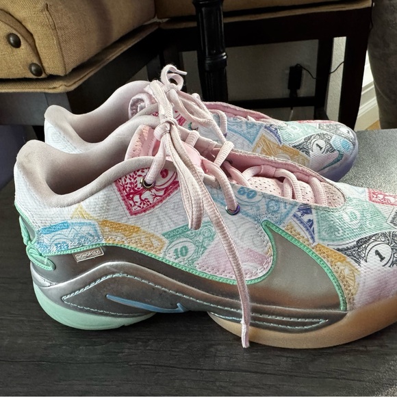 Monopoly LeBron James XXII QS (GS) - Picture 4 of 11